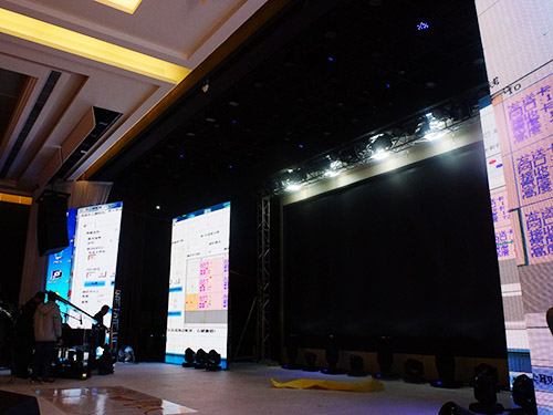 美動(dòng)華人-調(diào)試現(xiàn)場(chǎng)